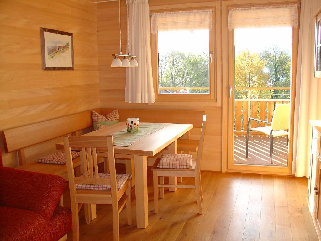 Ferienwohnung Ferienbauernhof Schneider Schwarzenberg im Bregenzerwald Zimmer foto
